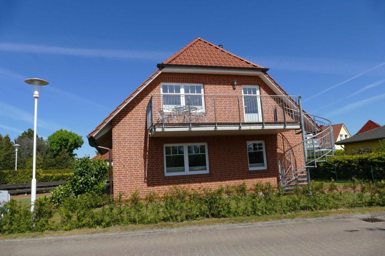 Haus Am Deich Feriendomizil Mit Balkon Lägenhet Baabe Exteriör bild