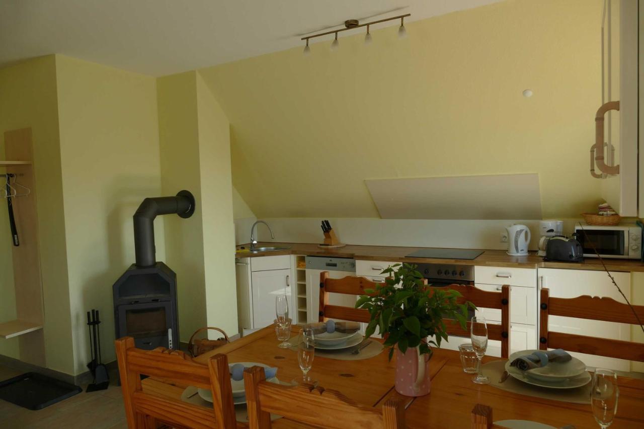 Haus Am Deich Feriendomizil Mit Balkon Lägenhet Baabe Exteriör bild