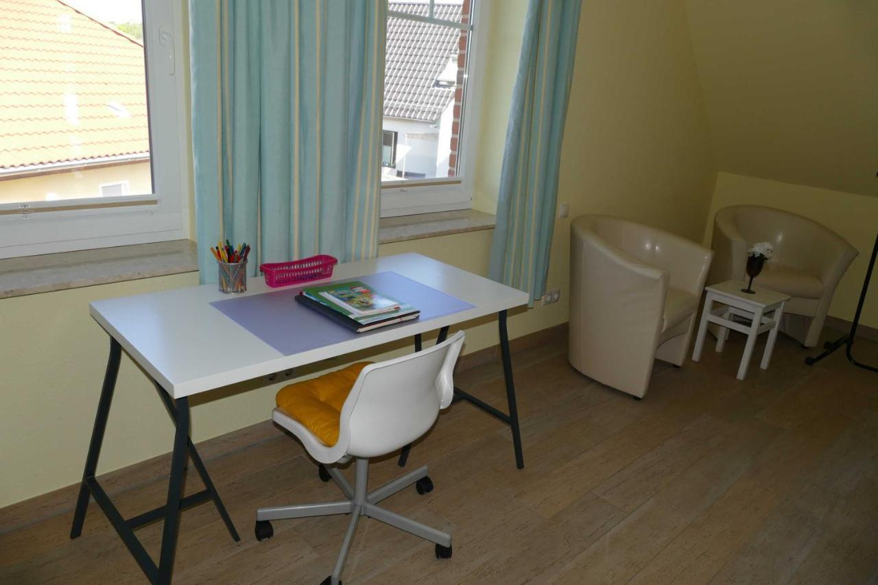 Haus Am Deich Feriendomizil Mit Balkon Lägenhet Baabe Exteriör bild